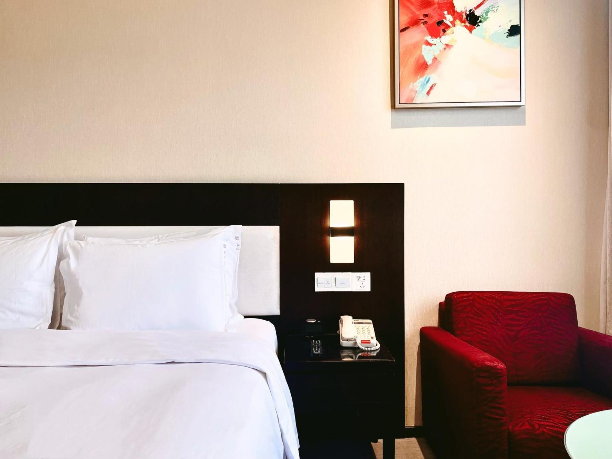 Holiday Inn Express Chengdu Gulou-Tianfu Square Chunxi Road Branch Εξωτερικό φωτογραφία